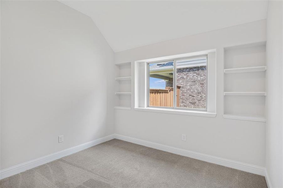 Spacious, unfurnished interior of a new home in Creekview Meadows, Pilot Point (Image 34).