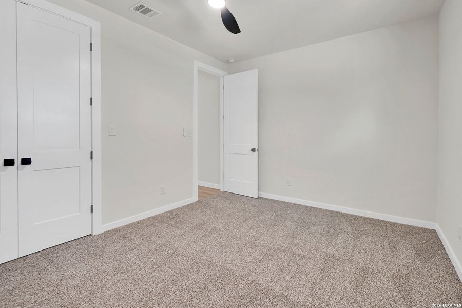 Spacious, unfurnished interior of a new home in , Fischer (Image 20).