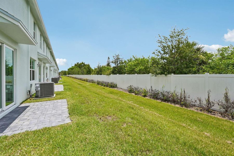 608 Salisbury Cir Fort Pierce FL (29) 608 Salisbury Cir Fort Pierce FL (29)