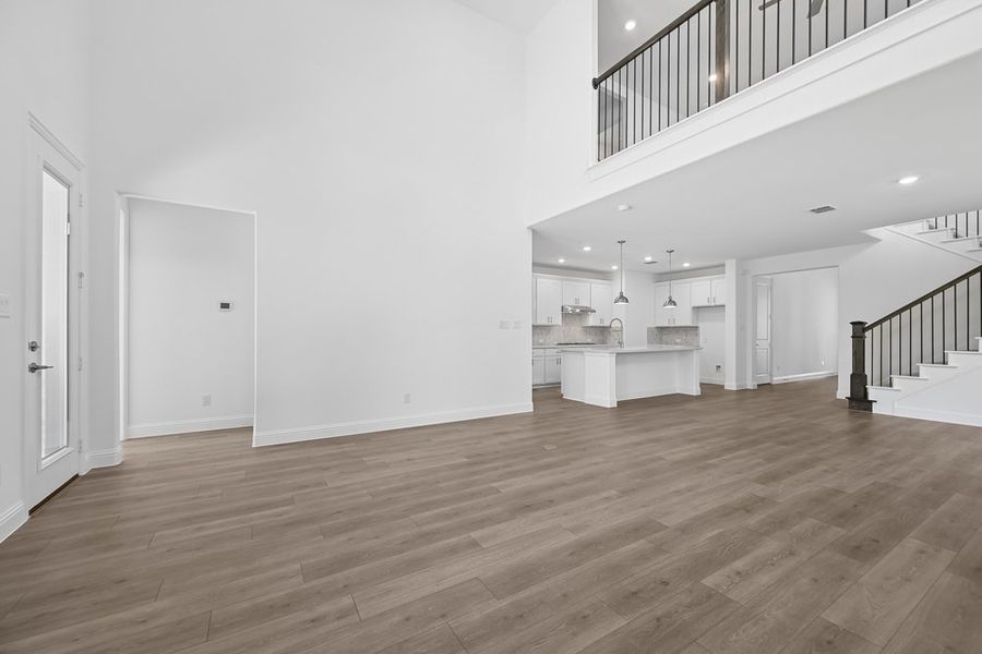 Spacious, unfurnished interior of a new home in The Ridge at Northlake, Northlake (Image 19).