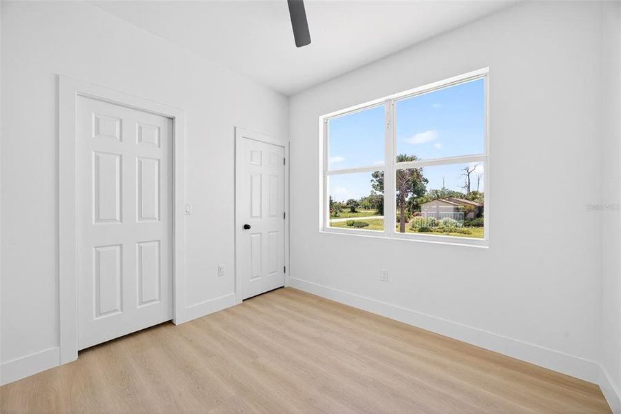 Spacious, unfurnished interior of a new home in , Punta Gorda (Image 33).