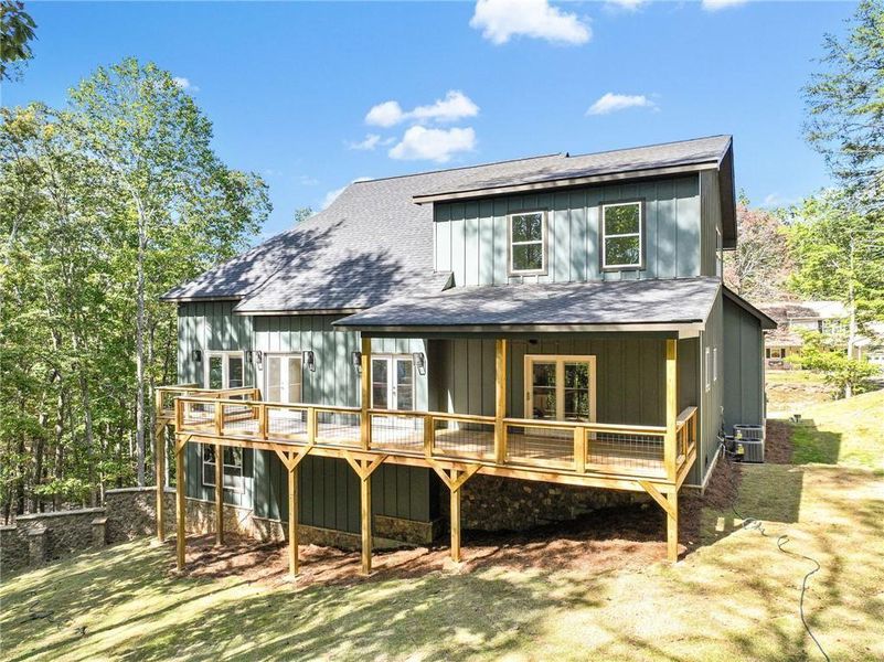 Exterior details and patio area of a home in , Waleska (Image 4).