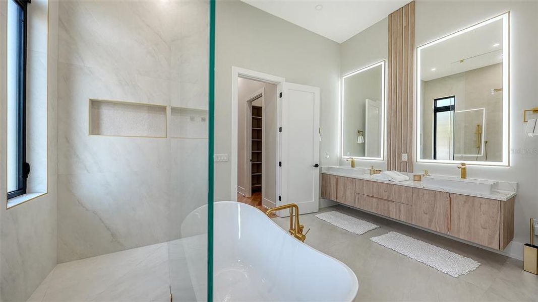 Furnished interior view inside a new home in , Sarasota (Image 12).