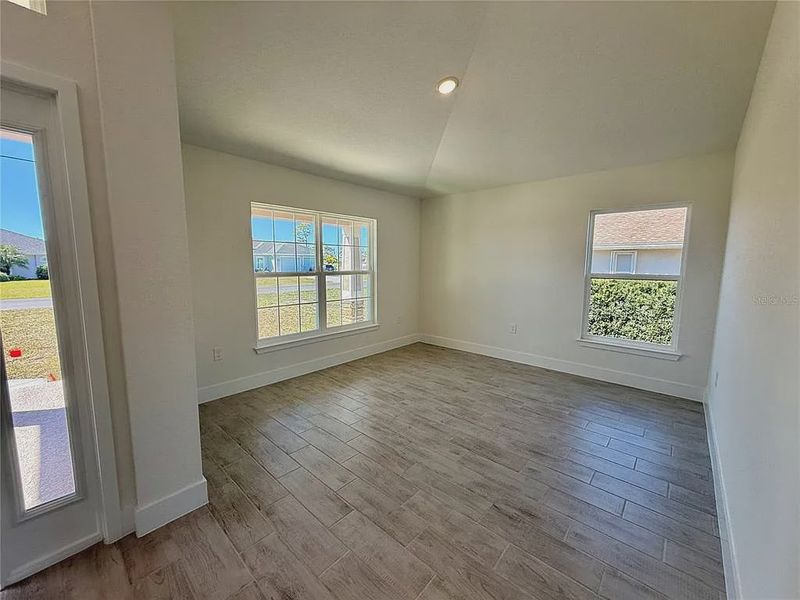 Spacious, unfurnished interior of a new home in Rotonda, Rotonda West (Image 9).