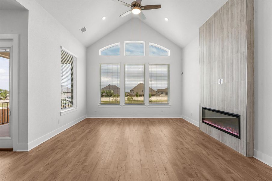 REPRESENTATIVE OF FLOOR PLAN ONLY REPRESENTATIVE OF FLOOR PLAN ONLY