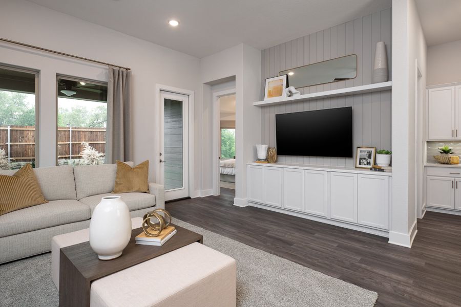 Representative furnished interior of a home built from the Savannah by Tri Pointe Homes in View at the Reserve, Mansfield (Image 8).
