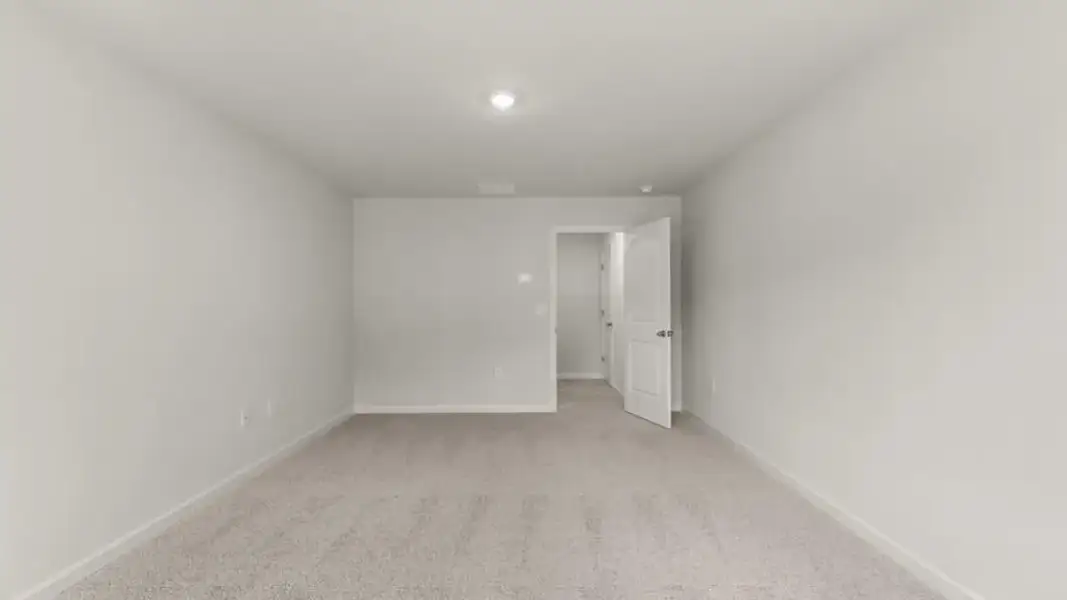 Spacious, unfurnished interior of a new home in Waypoint, Flowery Branch (Image 18).