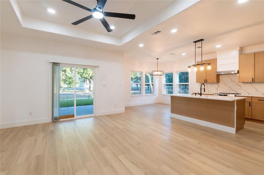 Spacious, unfurnished interior of a new home in , Mabank (Image 9). Spacious, unfurnished interior of a new home in , Mabank (Image 9).
