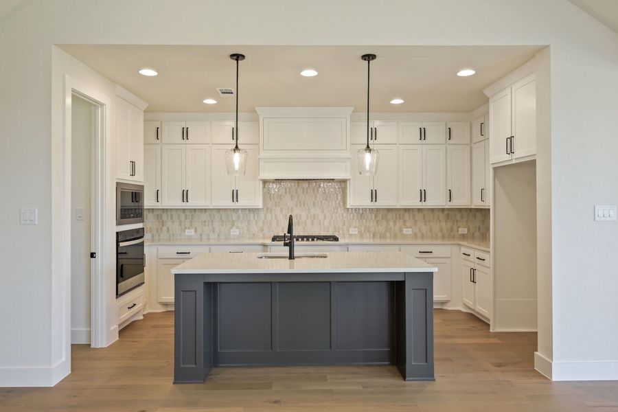 9817 Oak Glade - Kitchen