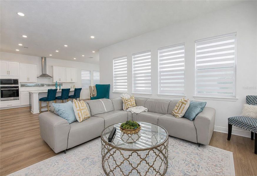Furnished interior view inside a new home in , Orlando (Image 30).