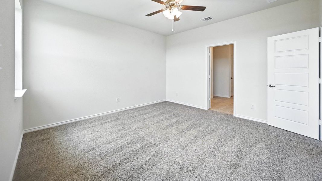 Spacious, unfurnished interior of a new home in Trailstone, Caddo Mills (Image 22). Spacious, unfurnished interior of a new home in Trailstone, Caddo Mills (Image 22).