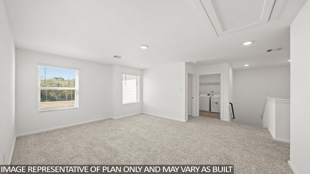 Spacious, unfurnished interior of a new home in Sunterra, Katy (Image 11).