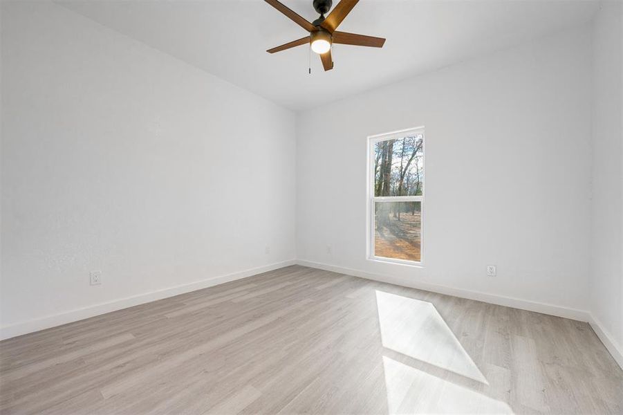 Spacious, unfurnished interior of a new home in , Sumner (Image 17).