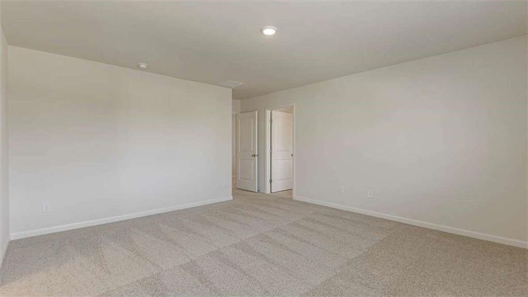 Spacious, unfurnished interior of a new home in Sherwood Manor, College Park (Image 19).