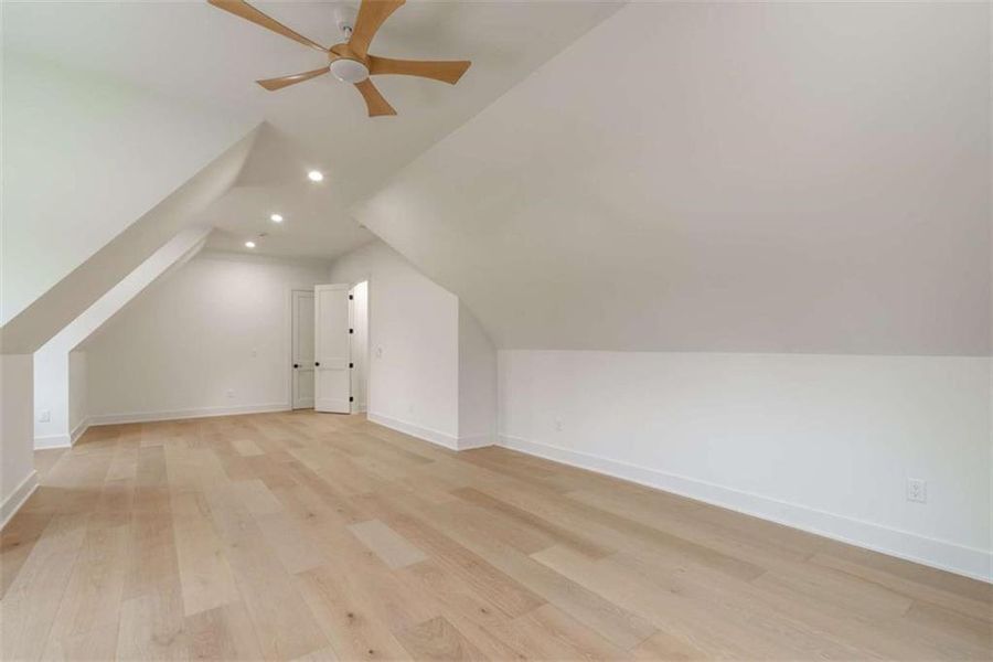 Spacious, unfurnished interior of a new home in , Monroe (Image 72).