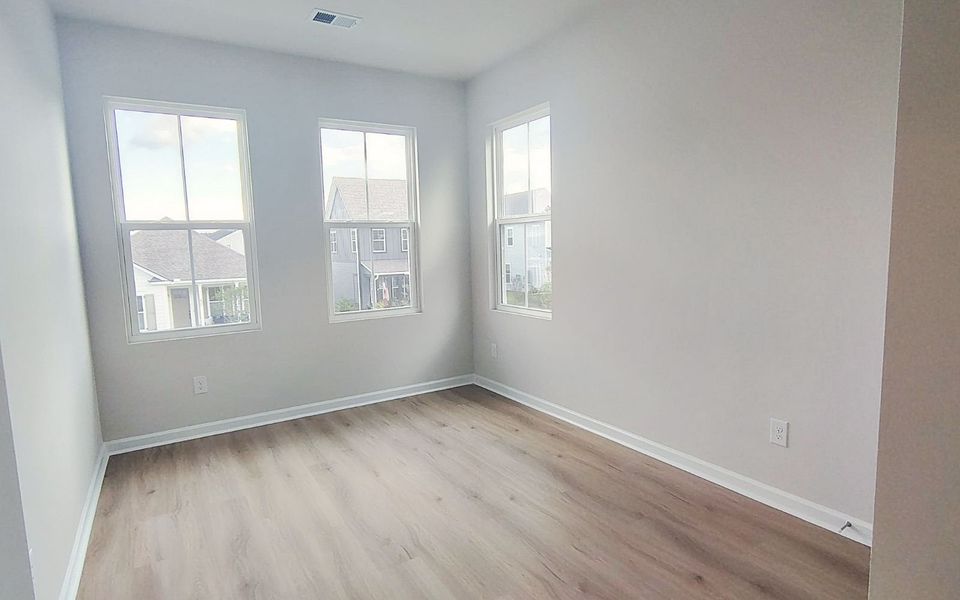 Spacious, unfurnished interior of a new home in Nexton, Summerville (Image 13).