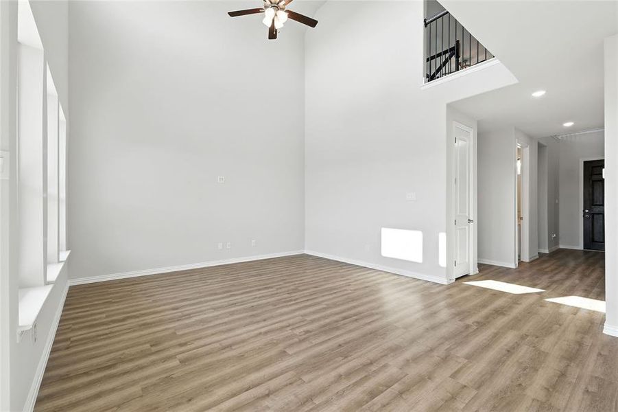 Spacious, unfurnished interior of a new home in Pebblebrook, Sherman (Image 27).