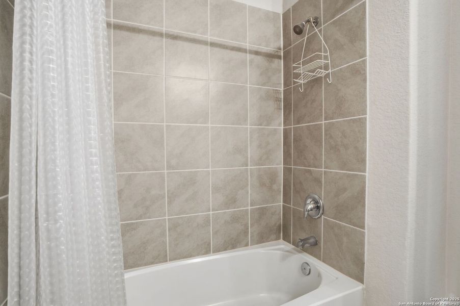 Image 31 of a home in .