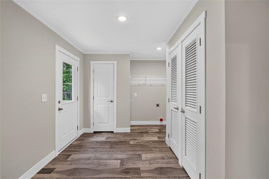 Spacious, unfurnished interior of a new home in , Waleska (Image 34).