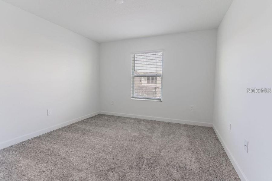 Spacious, unfurnished interior of a new home in , Kissimmee (Image 10).