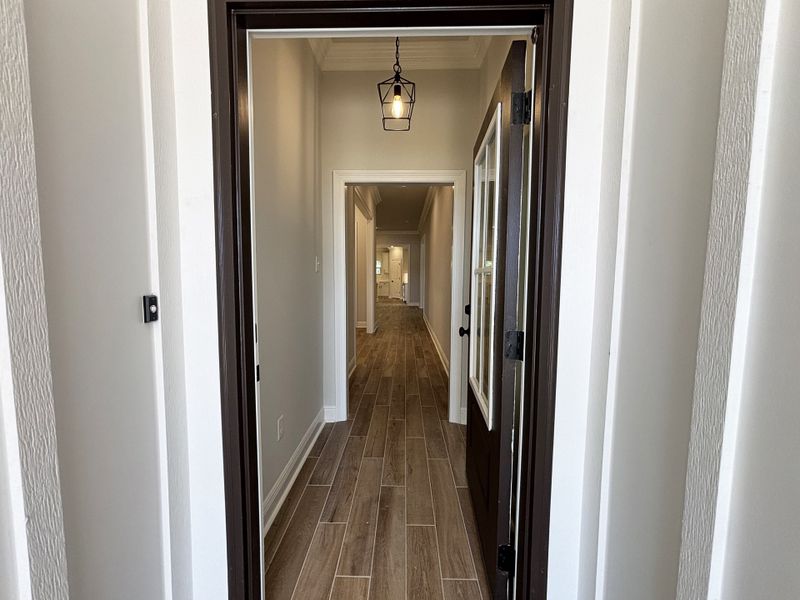 Spacious, unfurnished interior of a new home in Bird Song at Hammock Bay, Freeport (Image 13).