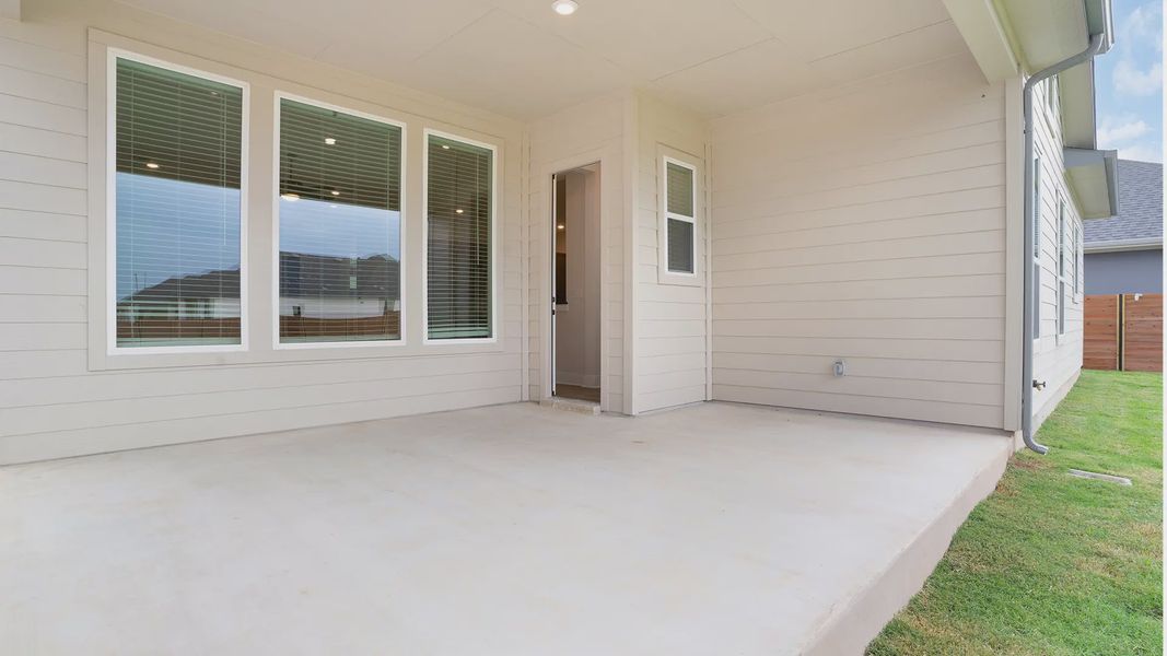 Exterior details and patio area of a home in Broken Oak, Georgetown (Image 3).