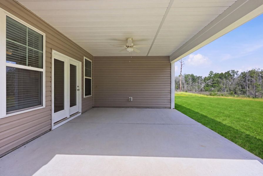 Exterior details and patio area of a home in Oak Grove, Conway (Image 14).