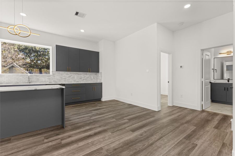 Image 23 of a home in . Image 23 of a home in .
