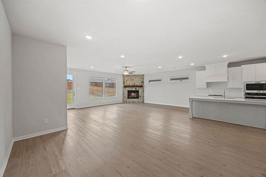 5-web-or-mls-1423-foxglove-pk 5-web-or-mls-1423-foxglove-pk