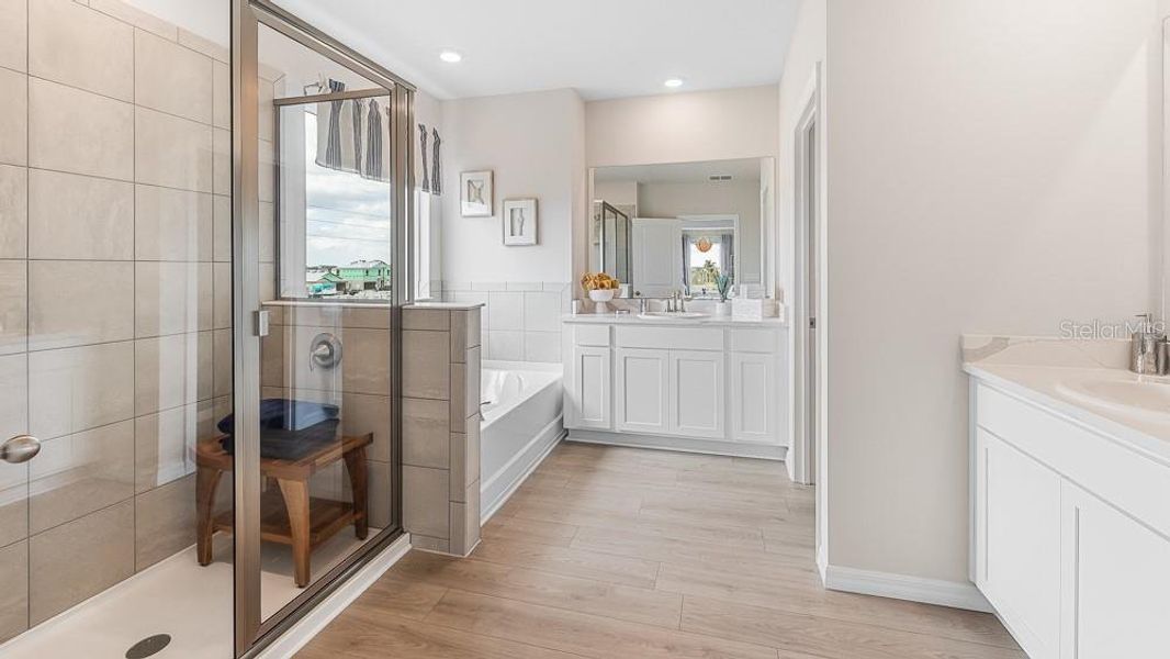 Furnished interior view inside a new home in Star Farms at Lakewood Ranch, Lakewood Ranch (Image 17).
