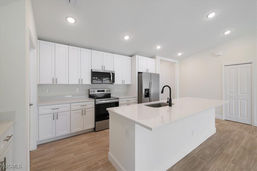 Furnished interior view inside a new home in Cape Coral, Cape Coral (Image 8).