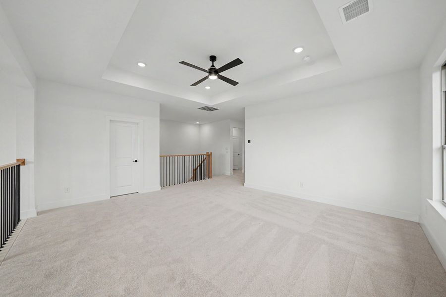 Spacious, unfurnished interior of a new home in Aster Park, McKinney (Image 32).