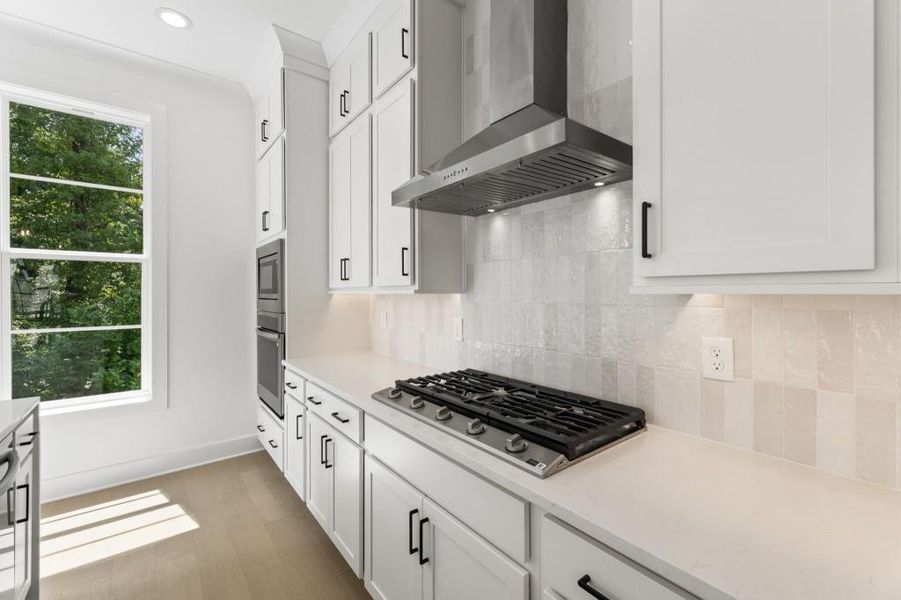 Furnished interior view inside a new home in , Roswell (Image 12).