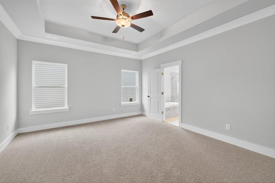 Spacious, unfurnished interior of a new home in Red Bird Manor, Jefferson (Image 26).