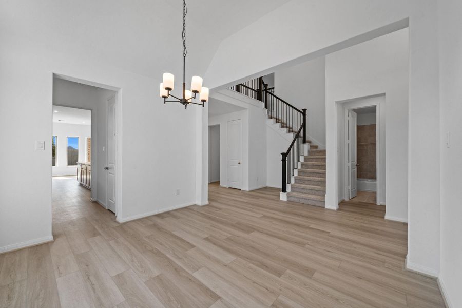 Spacious, unfurnished interior of a new home in Pomona 60', Manvel (Image 18).