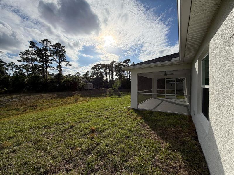 Exterior details and patio area of a home in , North Port (Image 3).