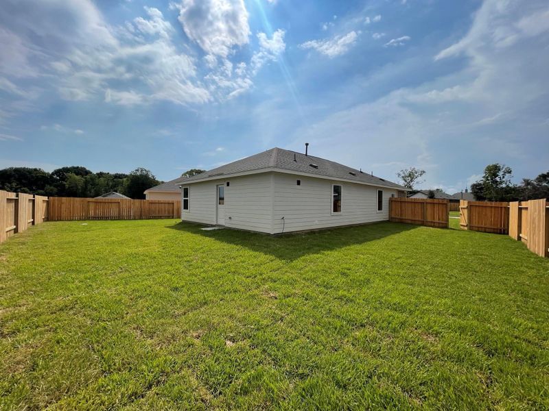 *Not actual home, pictures representative of same floor plan*