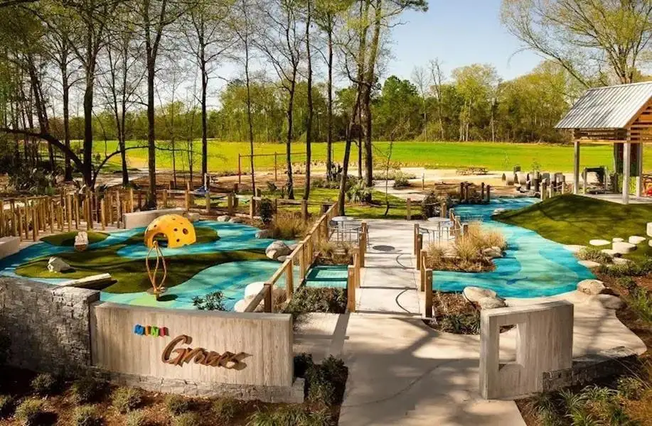 Community amenities in The Groves, Humble (Image 36). Community amenities in The Groves, Humble (Image 36).