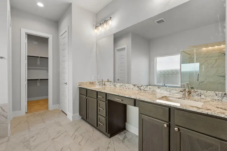 Furnished interior view inside a new home in Beacon Hill, Waller (Image 6).