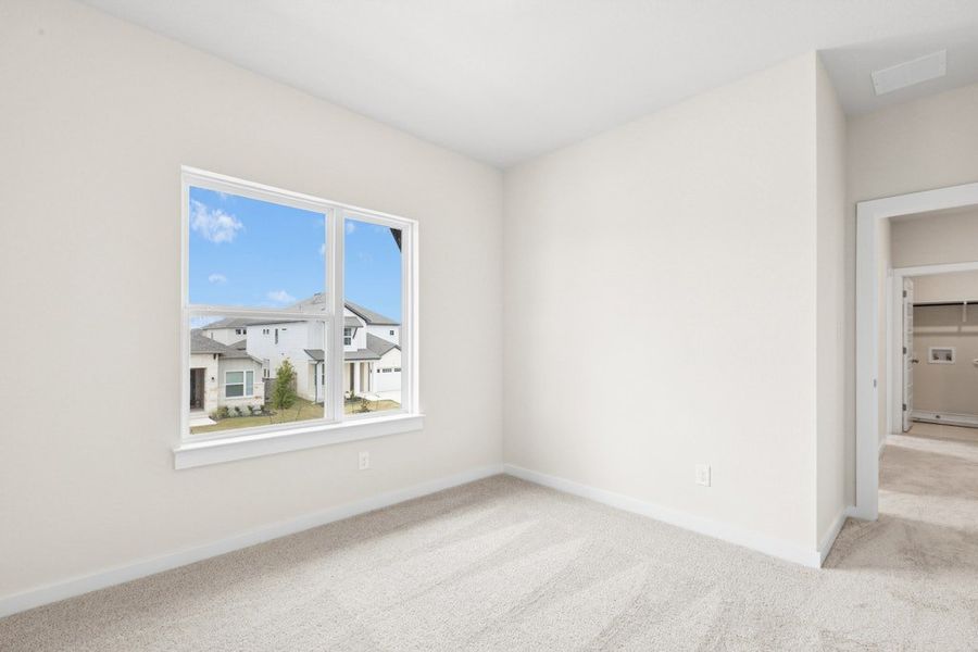 Spacious, unfurnished interior of a new home in University Heights, Round Rock (Image 28).