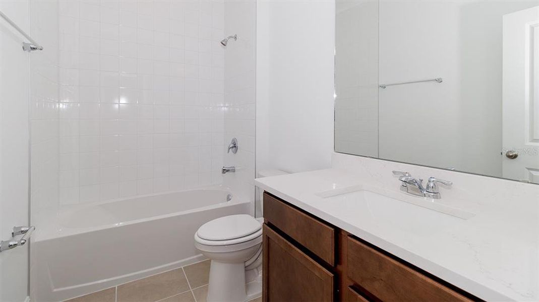 Furnished interior view inside a new home in , Minneola (Image 7).