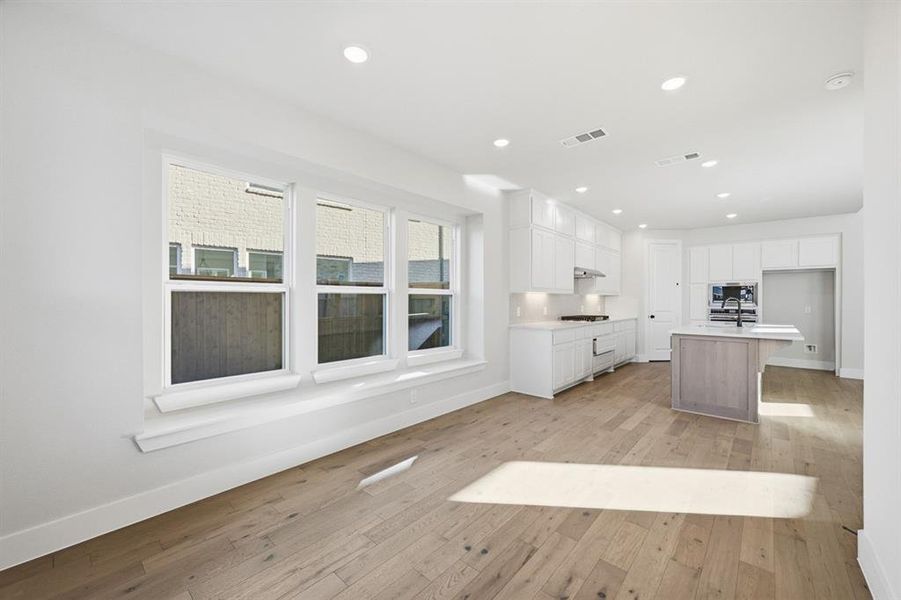 Spacious, unfurnished interior of a new home in Mosaic, Celina (Image 15).