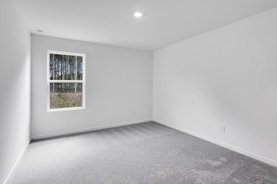 Spacious, unfurnished interior of a new home in Heritage River, Euharlee (Image 18).