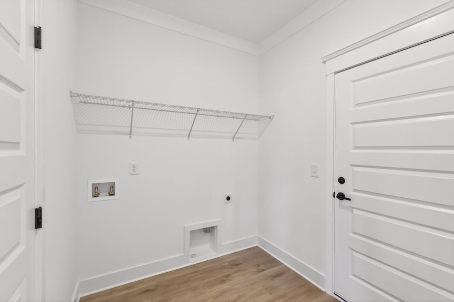 *Photo of example home. Selections and finishes may vary.