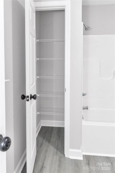 Image 21 of a home in .