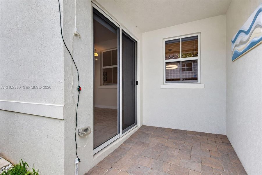 Exterior details and patio area of a home in , Pembroke Pines (Image 24).