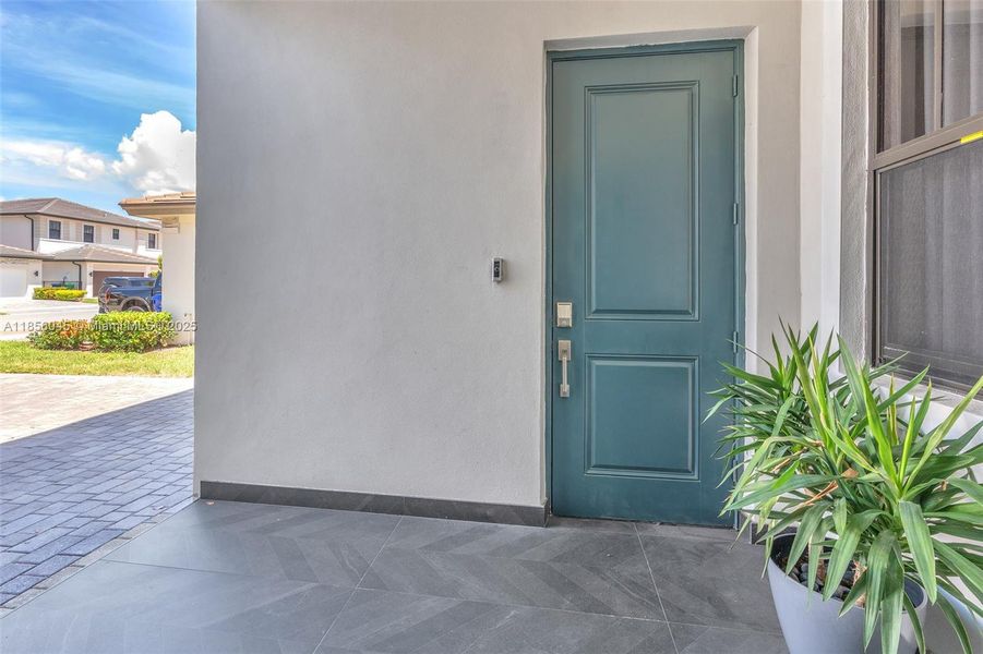 Image 47 of a home in .