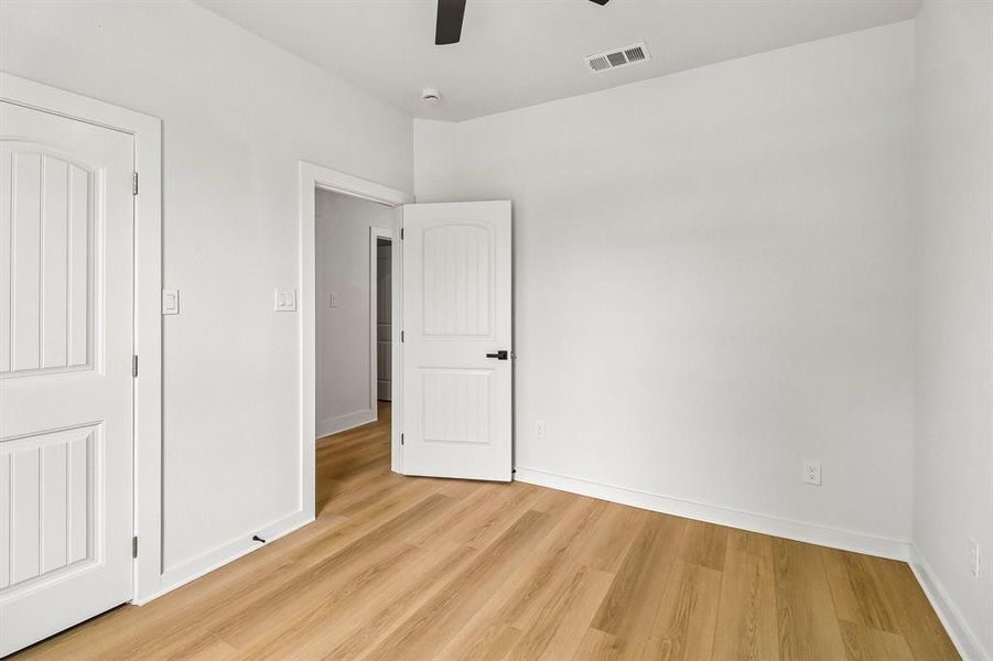 Spacious, unfurnished interior of a new home in , Mesquite (Image 19).