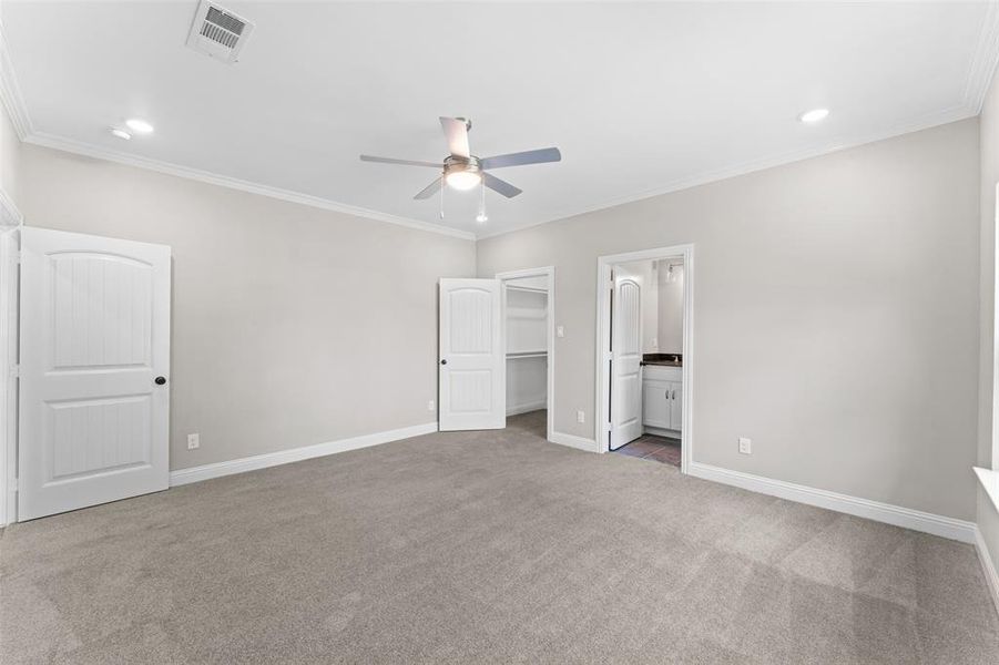 Spacious, unfurnished interior of a new home in , Dallas (Image 24).