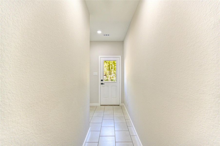 Spacious, unfurnished interior of a new home in , Navasota (Image 23). Spacious, unfurnished interior of a new home in , Navasota (Image 23).